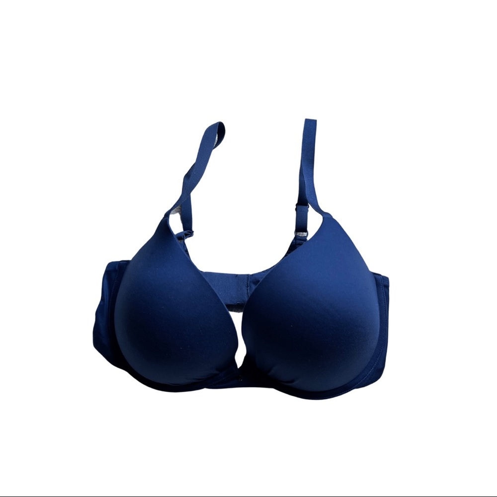 Victoria’s Secret Fabulous padded push-up bra 36DD